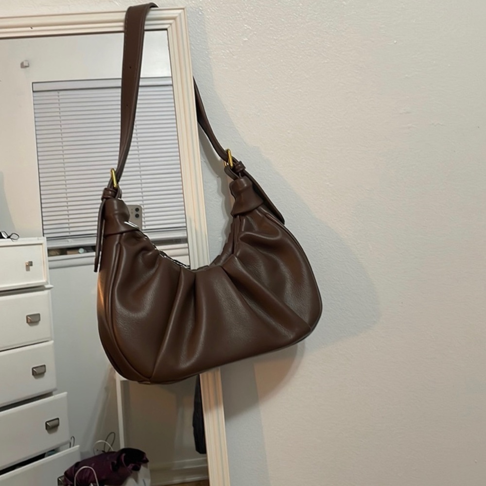 gold hardware ruched shoulder purse